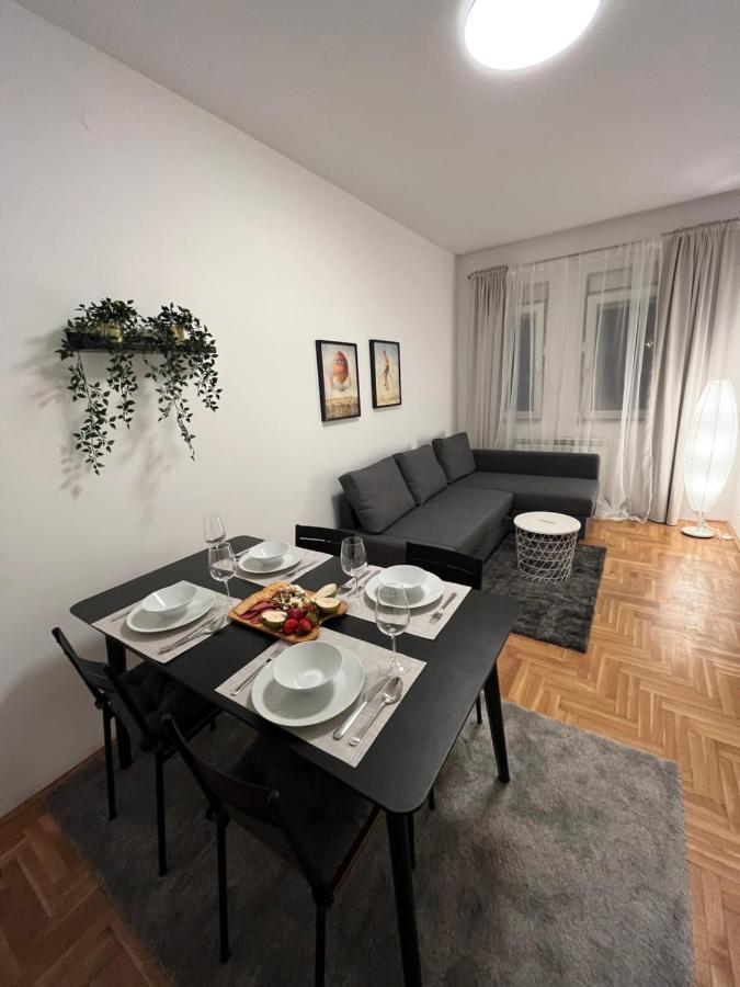 Apartment Ana - City Center Belgrade Exterior photo